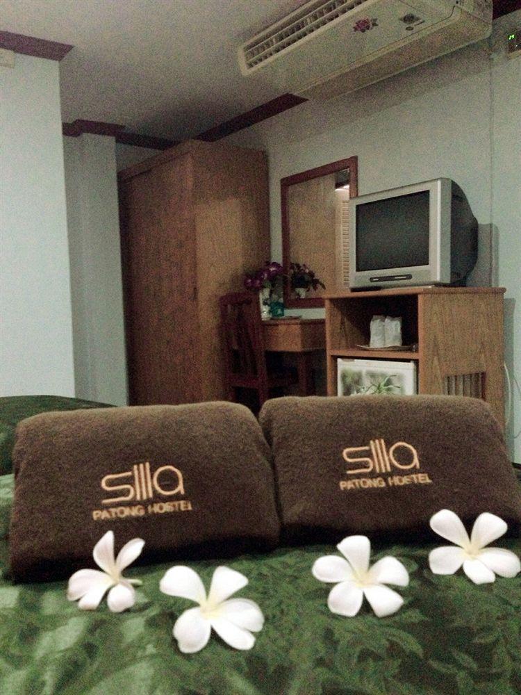 Silla Patong Hostel Exterior foto